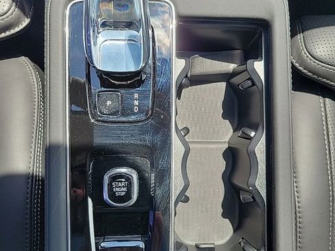 Used 2026 Volvo XC90 B6 Ultra w/ Protection Package AWD/4WD image 10
