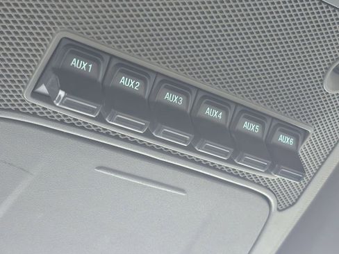 Used 2022 Ford F250 XL w/ Power Equipment Group image 8