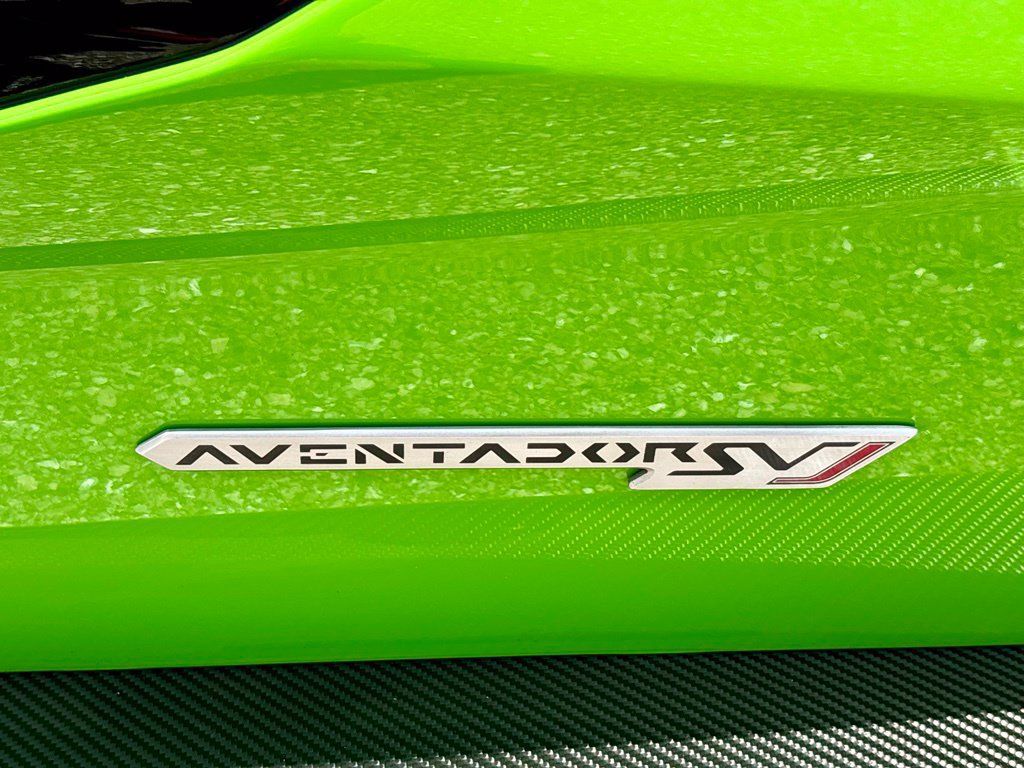 Used 2019 Lamborghini Aventador SVJ AWD/4WD image 38