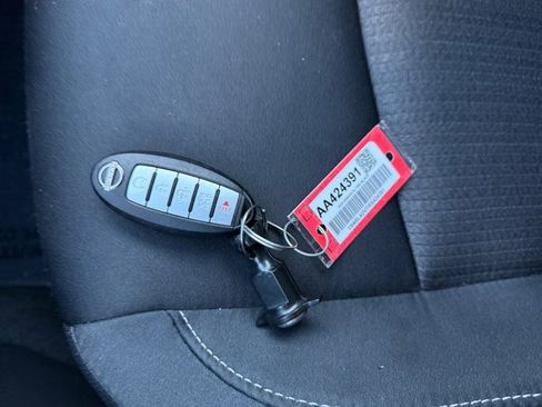 Used 2024 Nissan Altima 2.5 SV w/ SV Premium Package FWD image 18
