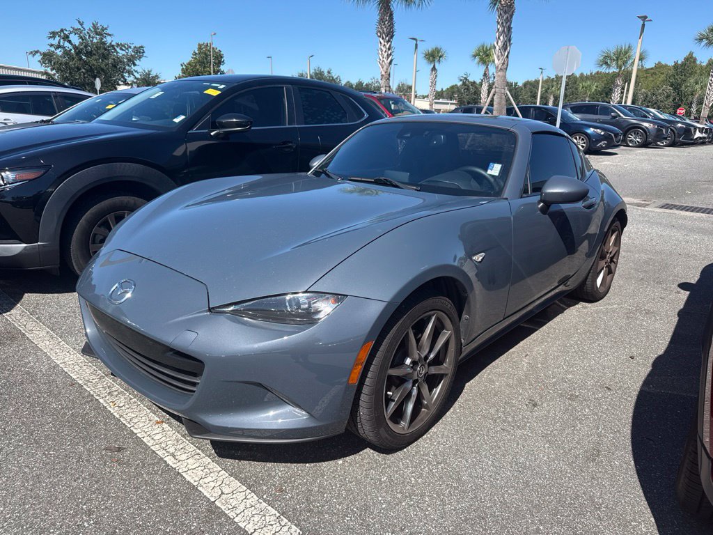 Used 2021 MAZDA MX-5 Miata RF Grand Touring RWD image 2
