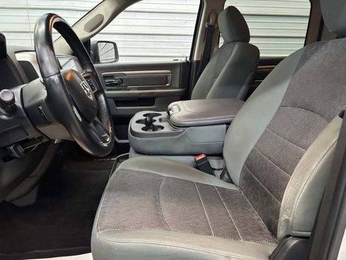 Used 2018 RAM 1500 SLT AWD/4WD image 12