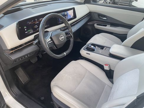 Used 2024 Nissan Ariya FWD image 11