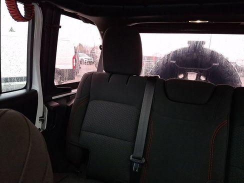 Used 2023 Jeep Wrangler Unlimited Rubicon w/ Steel Bumper Group image 19