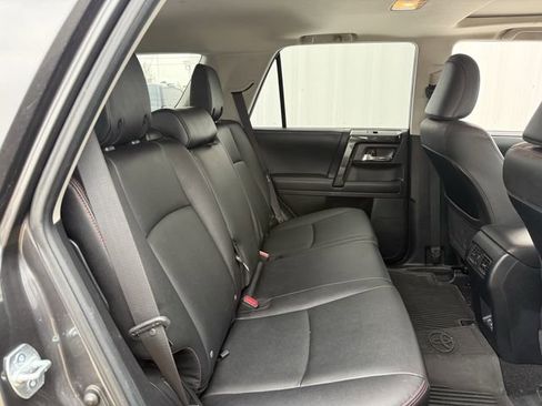 Used 2020 Toyota 4Runner Venture w/ Moonroof Package image 32