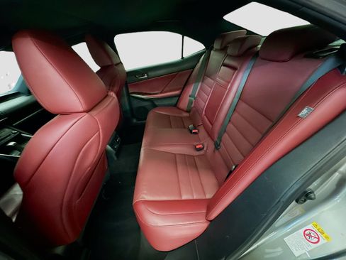 Used 2018 Lexus IS 300 F Sport w/ F Sport Package RWD image 29