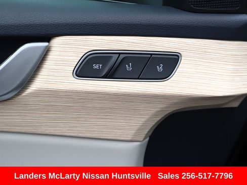 Used 2025 Hyundai Palisade Limited image 26