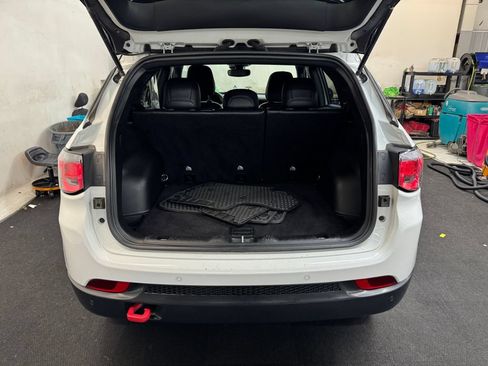 Used 2024 Jeep Compass Trailhawk AWD/4WD image 6