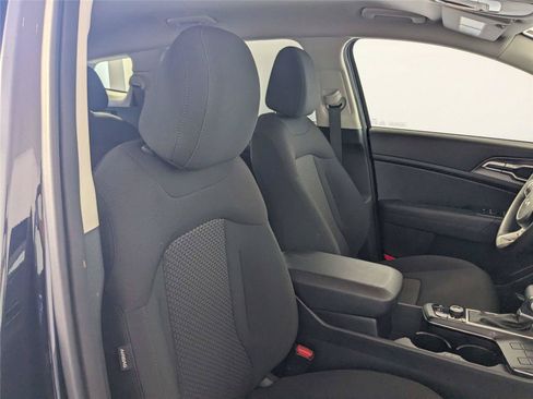 Used 2024 Kia Sportage LX FWD image 31