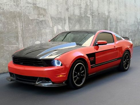 Used 2012 Ford Mustang Boss 302 w/ Boss 302 Accessory Pkg image 2