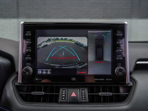 Used 2022 Toyota RAV4 XSE AWD/4WD image 18