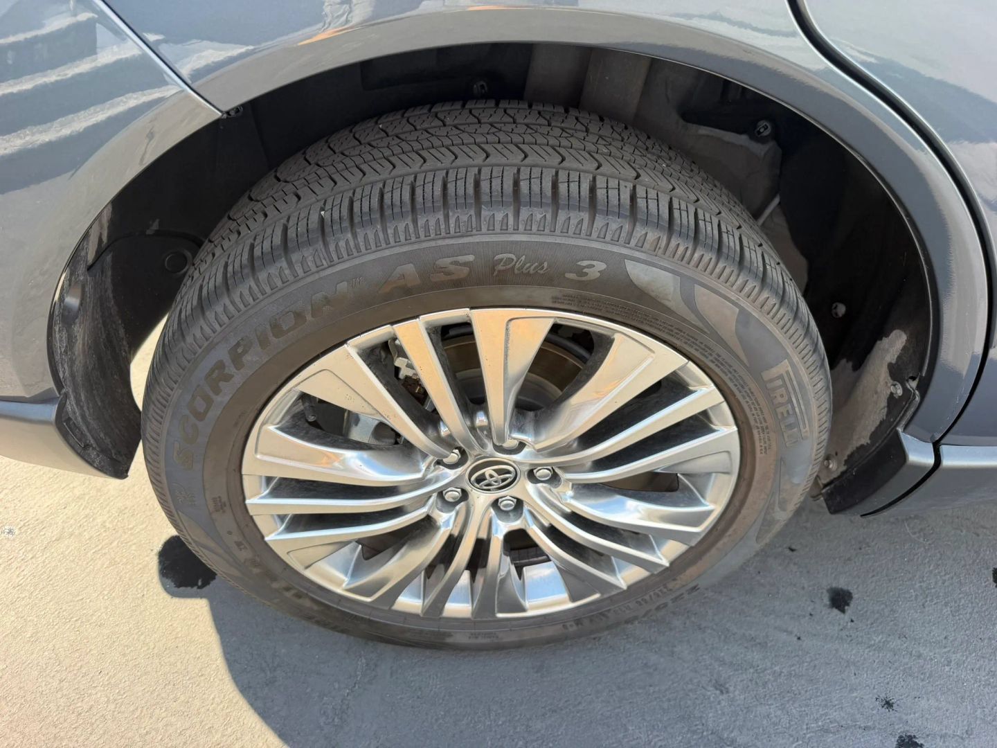 Used 2021 Toyota Venza Limited w/ Advanced Technology Package AWD/4WD image 35