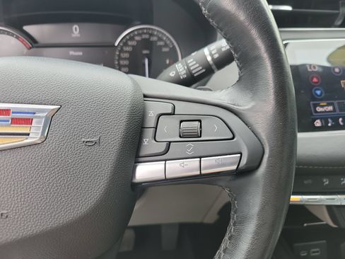 Used 2021 Cadillac XT4 Luxury w/ Driver Awareness Package AWD/4WD image 31