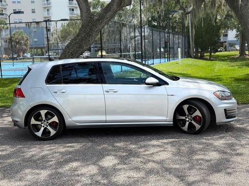 Used 2016 Volkswagen GTI SE FWD image 6