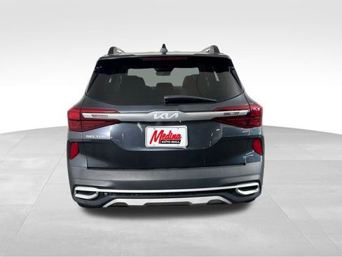 Used 2022 Kia Seltos Nightfall Edition image 6