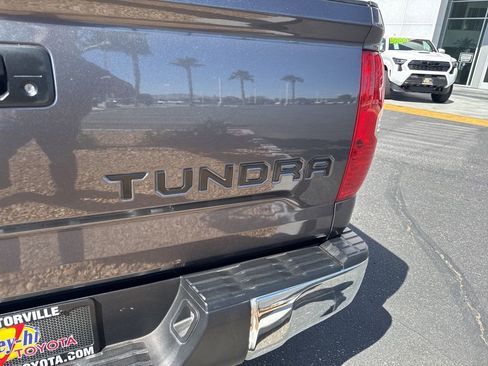 Certified 2017 Toyota Tundra SR5 w/ TRD Off Road Package AWD/4WD image 7