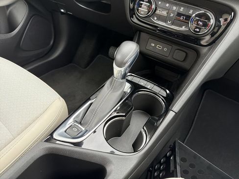 Used 2021 Buick Encore GX Select w/ Sport Touring Package FWD image 20