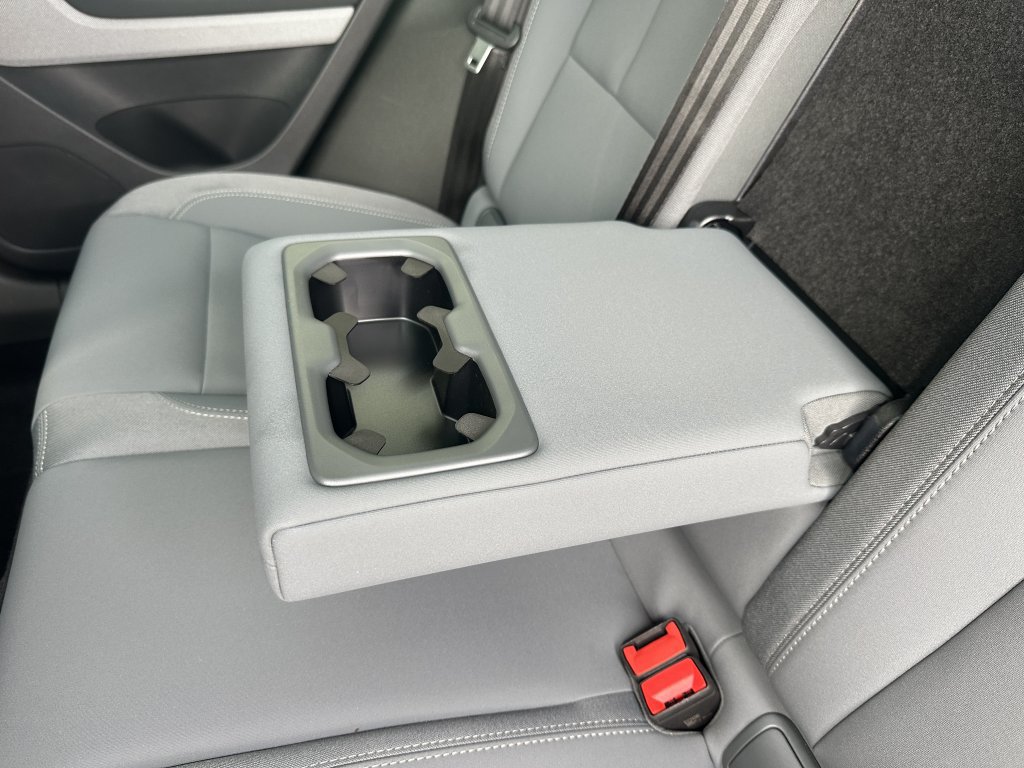 Used 2024 Polestar Polestar 2 w/ Pilot Pack RWD image 35