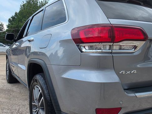 Used 2020 Jeep Grand Cherokee Limited AWD/4WD image 17