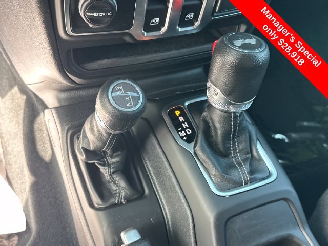 Used 2026 Jeep Wrangler Sport AWD/4WD image 19