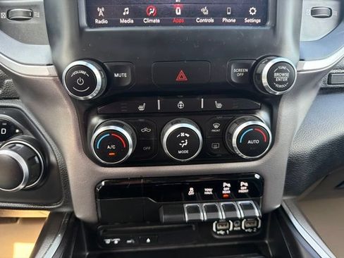 Used 2019 RAM 1500 Big Horn AWD/4WD image 20