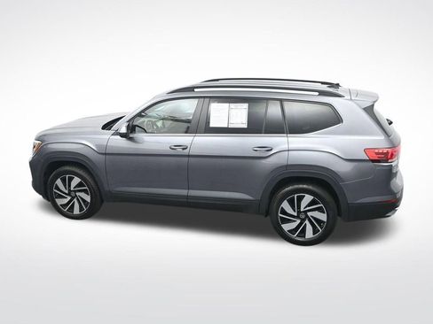 Used 2024 Volkswagen Atlas SE image 31