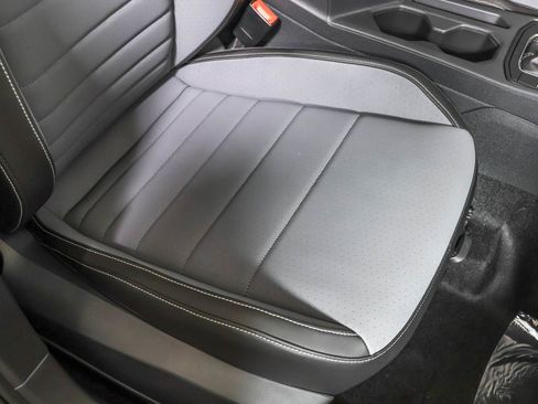 New 2026 Volkswagen Jetta SE FWD image 44