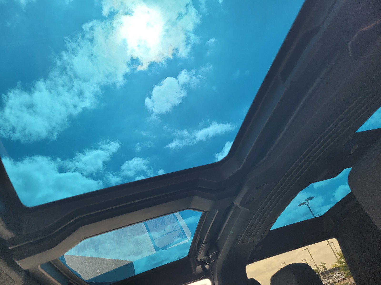 Used 2025 GMC Hummer EV 2X AWD/4WD image 17