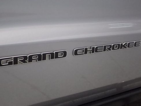 Certified 2020 Jeep Grand Cherokee Limited w/ Luxury Group II AWD/4WD image 8