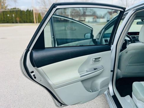 Used 2012 Toyota Prius V Three image 15