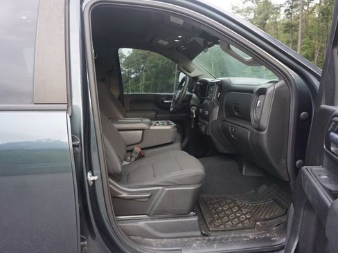 Used 2020 Chevrolet Silverado 2500 Custom w/ Custom Value Package AWD/4WD image 14