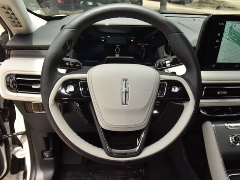 New 2026 Lincoln Aviator 2WD image 23