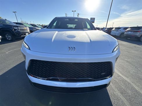 New 2026 Buick Enclave Sport Touring w/ Power Package image 28