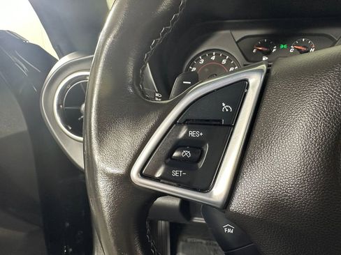 Used 2022 Chevrolet Camaro LT RWD image 20