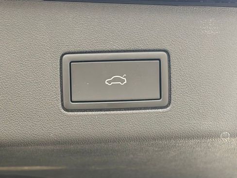 Used 2023 Volkswagen ID.4 Pro S image 25