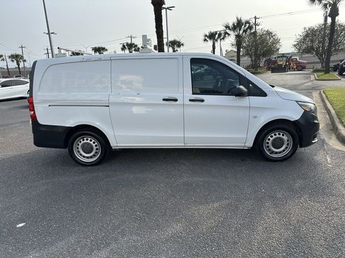 Used 2016 Mercedes-Benz Metris image 7