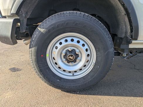 New 2025 Ford Bronco 4-Door image 14