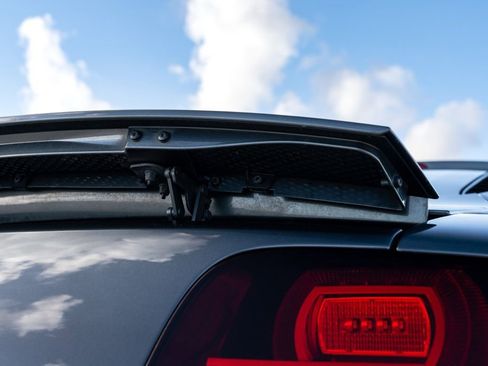 Used 2011 Audi R8 V10 image 8