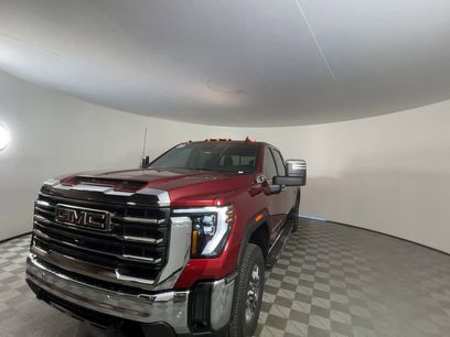 New 2025 GMC Sierra 2500 SLT w/ SLT Premium Package