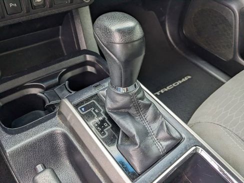 Used 2017 Toyota Tacoma SR5 w/ Tow Package image 25