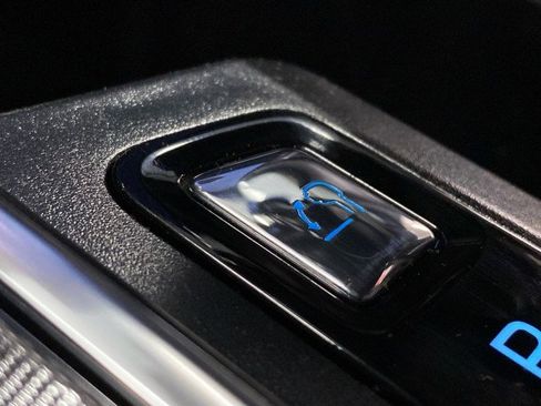 New 2025 Ford F150 Lightning Platinum image 27