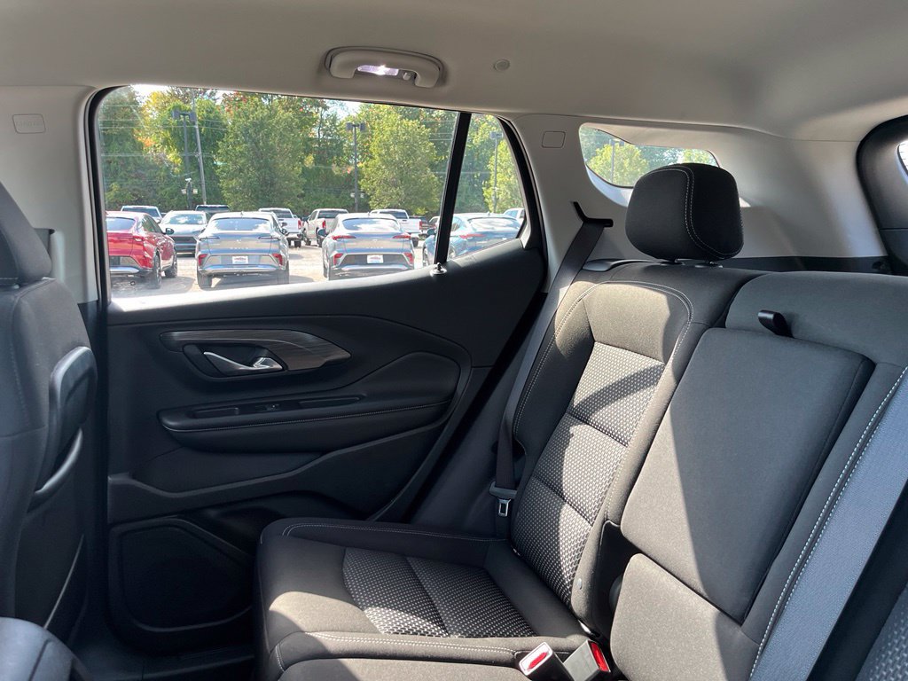 Used 2023 GMC Terrain SLE AWD/4WD image 19