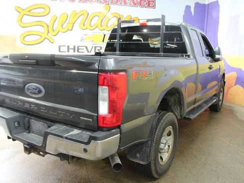Used 2018 Ford F250 XLT w/ FX4 Off-Road Package AWD/4WD image 8