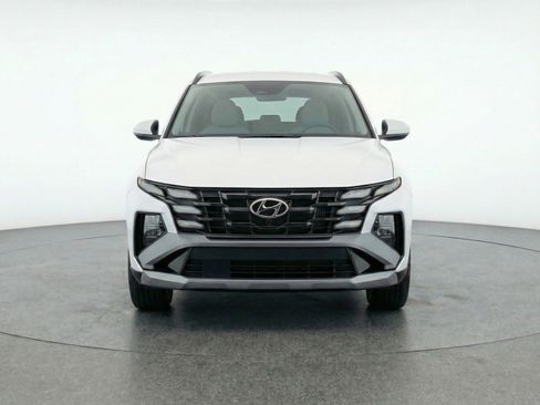 Used 2025 Hyundai Tucson SEL image 2