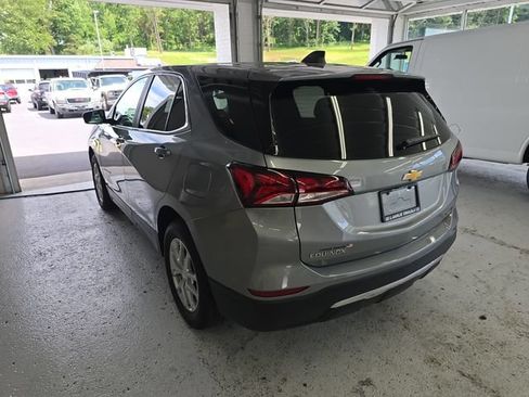 Used 2023 Chevrolet Equinox LT AWD/4WD image 3