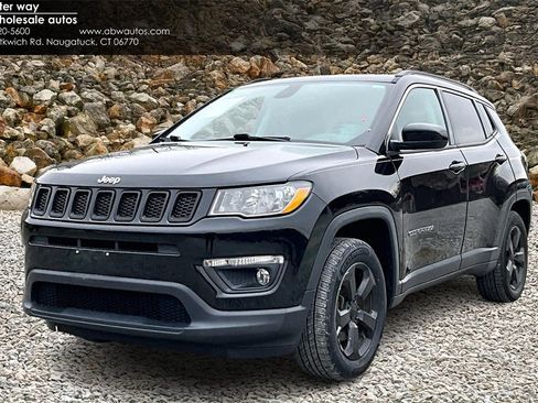 Used 2018 Jeep Compass Latitude w/ Popular Equipment Group image 1