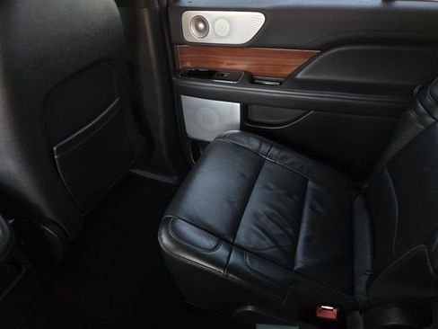Used 2024 Lincoln Navigator Reserve AWD/4WD image 18