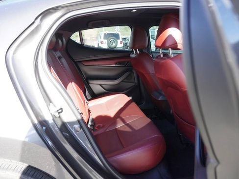 Used 2024 MAZDA MAZDA3 Hatchback w/Premium Plus Pkg image 24