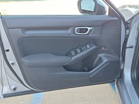 Used 2023 Honda Civic LX image 12