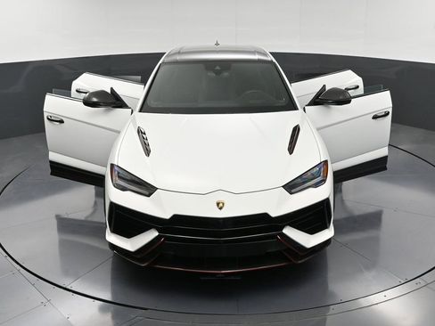 Used 2023 Lamborghini Urus Performante image 38